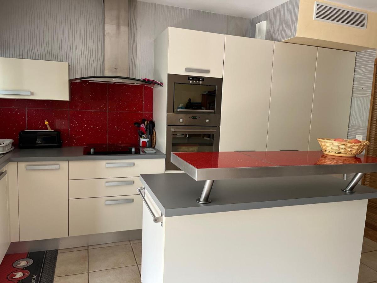Saint-Raphael, Boulouris, F2 Dans Belle Residence 3 Piscines, Proche Bord De Mer Exterior photo